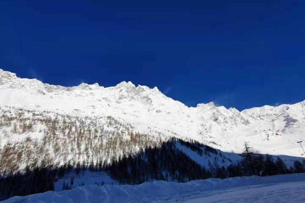 ברויל-קרוויניה Homey Apartment In The Heart Of Cervinia מראה חיצוני תמונה